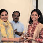 Apurva being felicitated by Dr Minakshi Jain and Dr Abdul Razak Mohamed